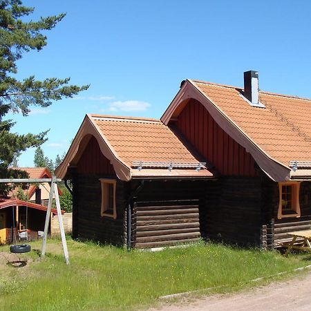 Tomtelandstugan โมรา ภายนอก รูปภาพ